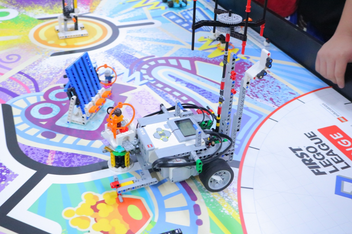 hoc-robotics-cho-tre-em-thoi-dai-4-0-1