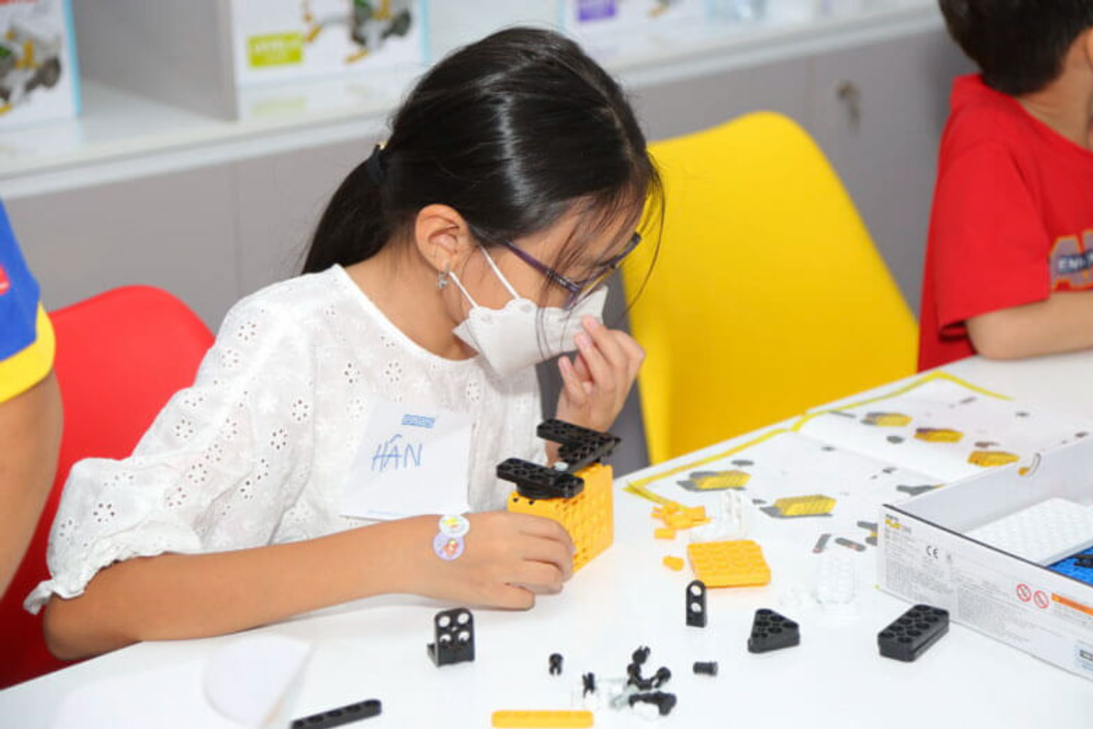 hoc-robotics-cho-tre-em-thoi-dai-4-0